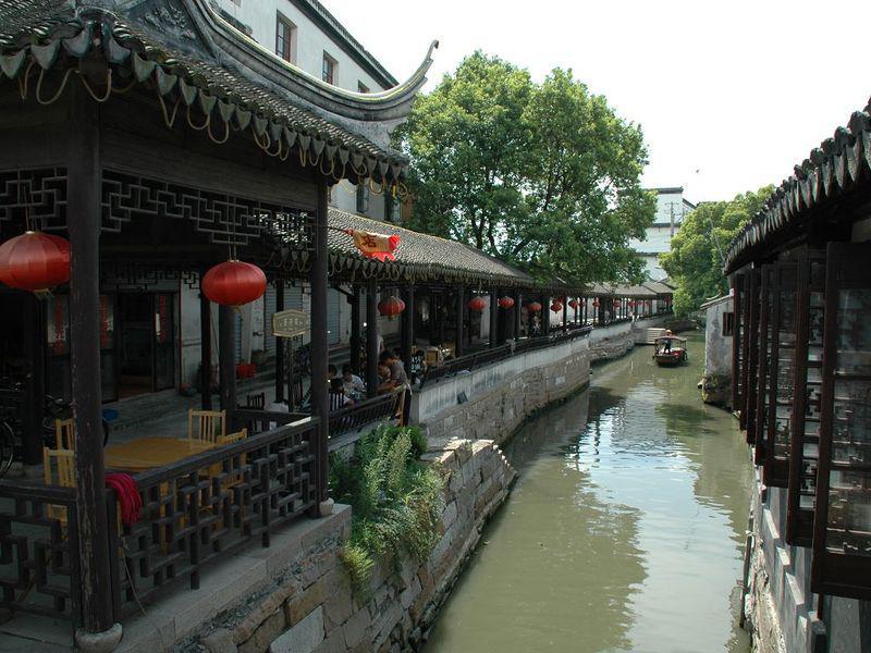 跳跃的木偶